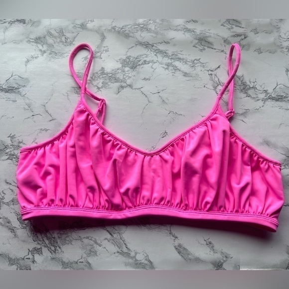 #66 NWOT Free People Movement Ruched Bandeau Bikini Top in Candy - Picture 2 of 8